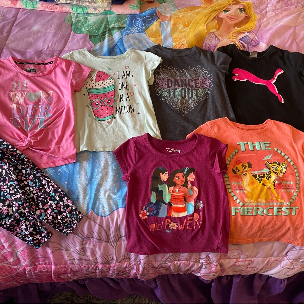 Little girls size 5/6 tshirts